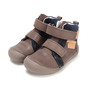 570B - Chocolate